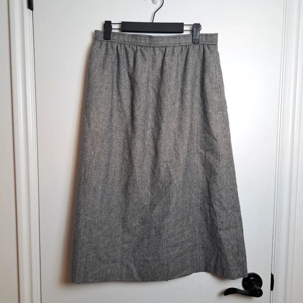 Vintage Evan-Picone Black White Wool Lined Classy Feminine Midi Skirt Size 8